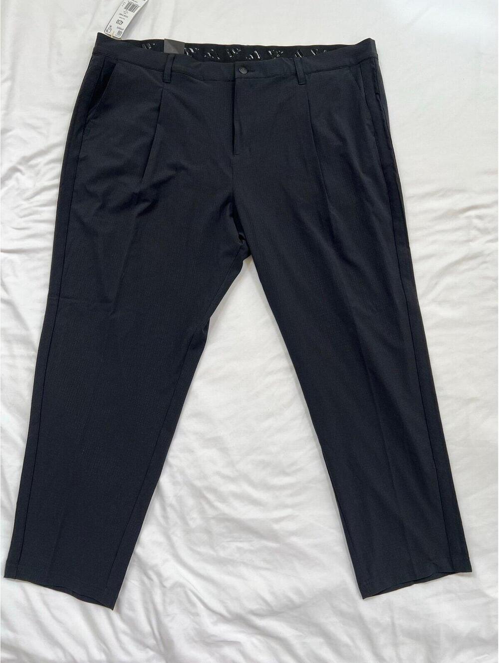 Adidas men’s 42x30 black tour pants